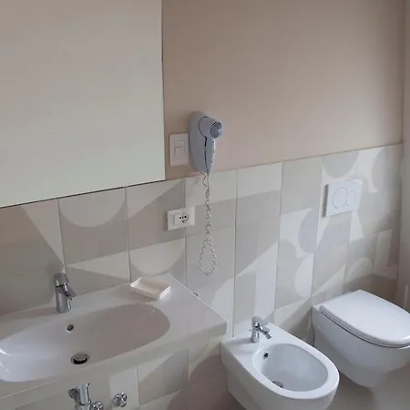 Ondina E Milazzo Szálloda Cervia