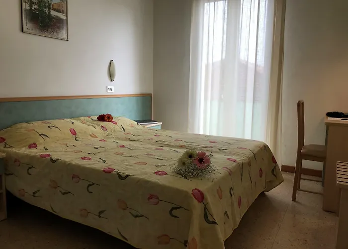 ホテル Ondina E Milazzo