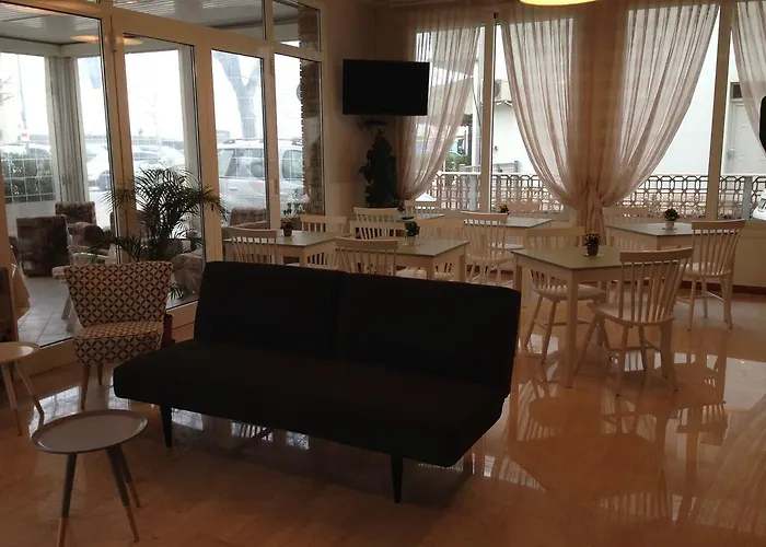 Ondina E Milazzo 3* チェルヴィア